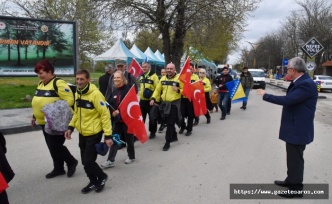 Bosna Hersek’ten Çanakkale’ye Saygı yürüyüşçüleri Keşan’da karşılandı